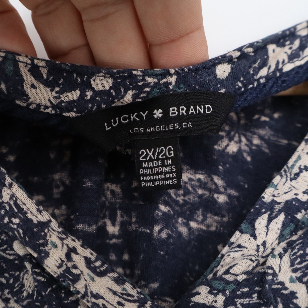 Lucky Brand Womens 2X Indigo Blue Floral Paisley Split V-Neck 3/4 Sleeve Blouse - Picture 2 of 6